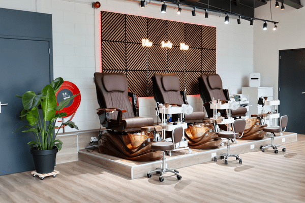 Elara Nails &amp; Spa